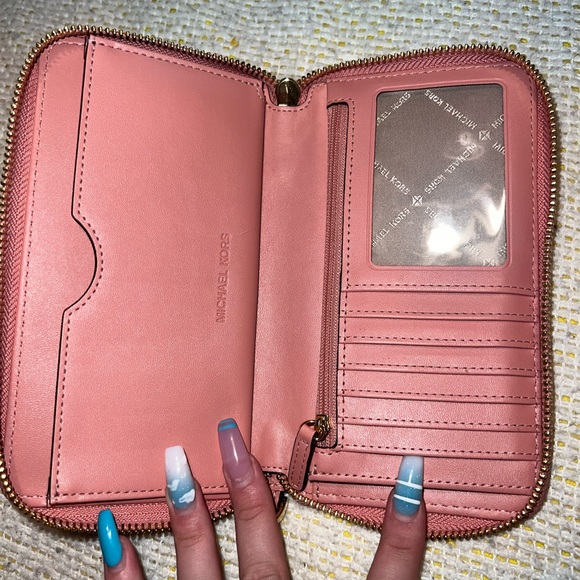 Michael Kors Wallet - Picture 3 of 7